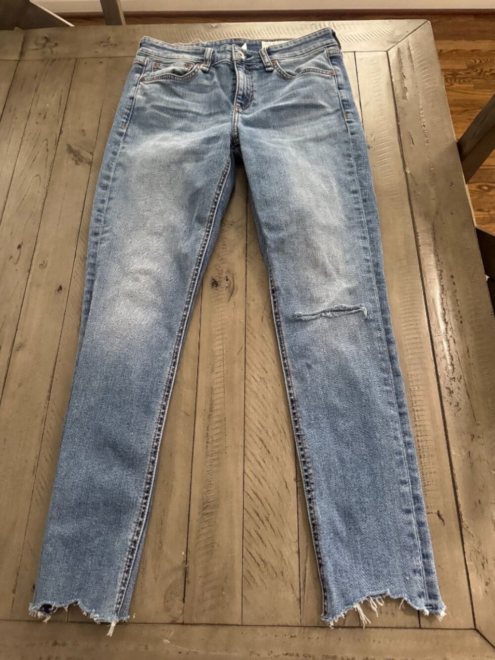 Rag & Bone Cate Mid Rise Skinny Jean Peony With Holes Size 26